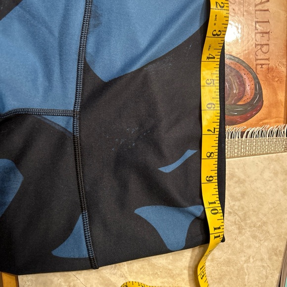 Lululemon Wunder Under Pants Size 4 - Picture 10 of 11